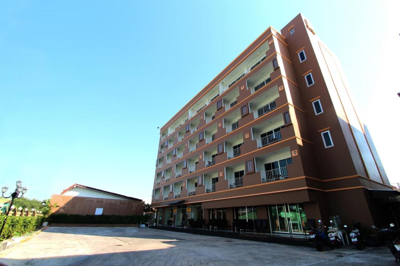 Valhalla Pattaya Hotel Джомтьен Экстерьер фото