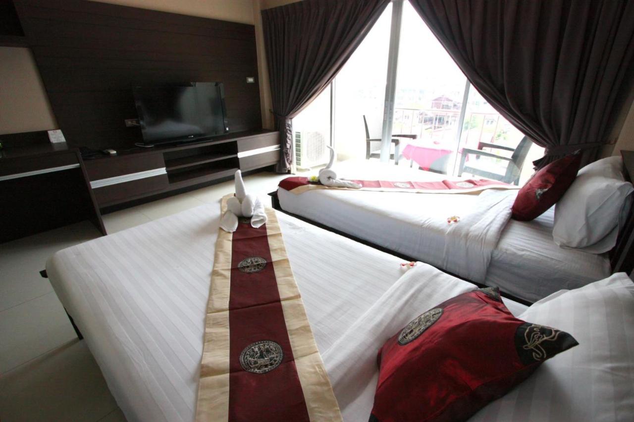 Valhalla Pattaya Hotel Джомтьен Экстерьер фото