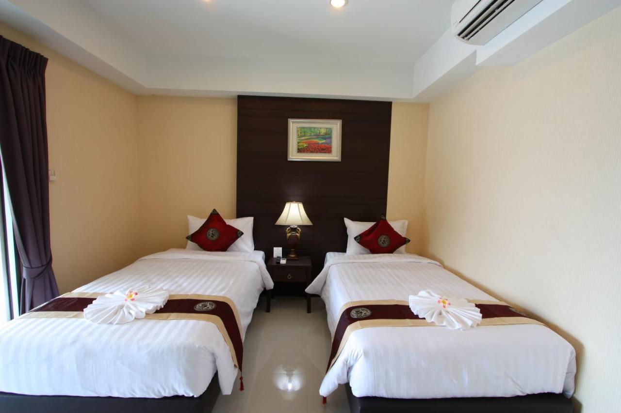Valhalla Pattaya Hotel Джомтьен Экстерьер фото