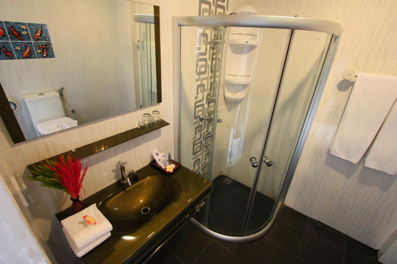 Valhalla Pattaya Hotel Джомтьен Экстерьер фото