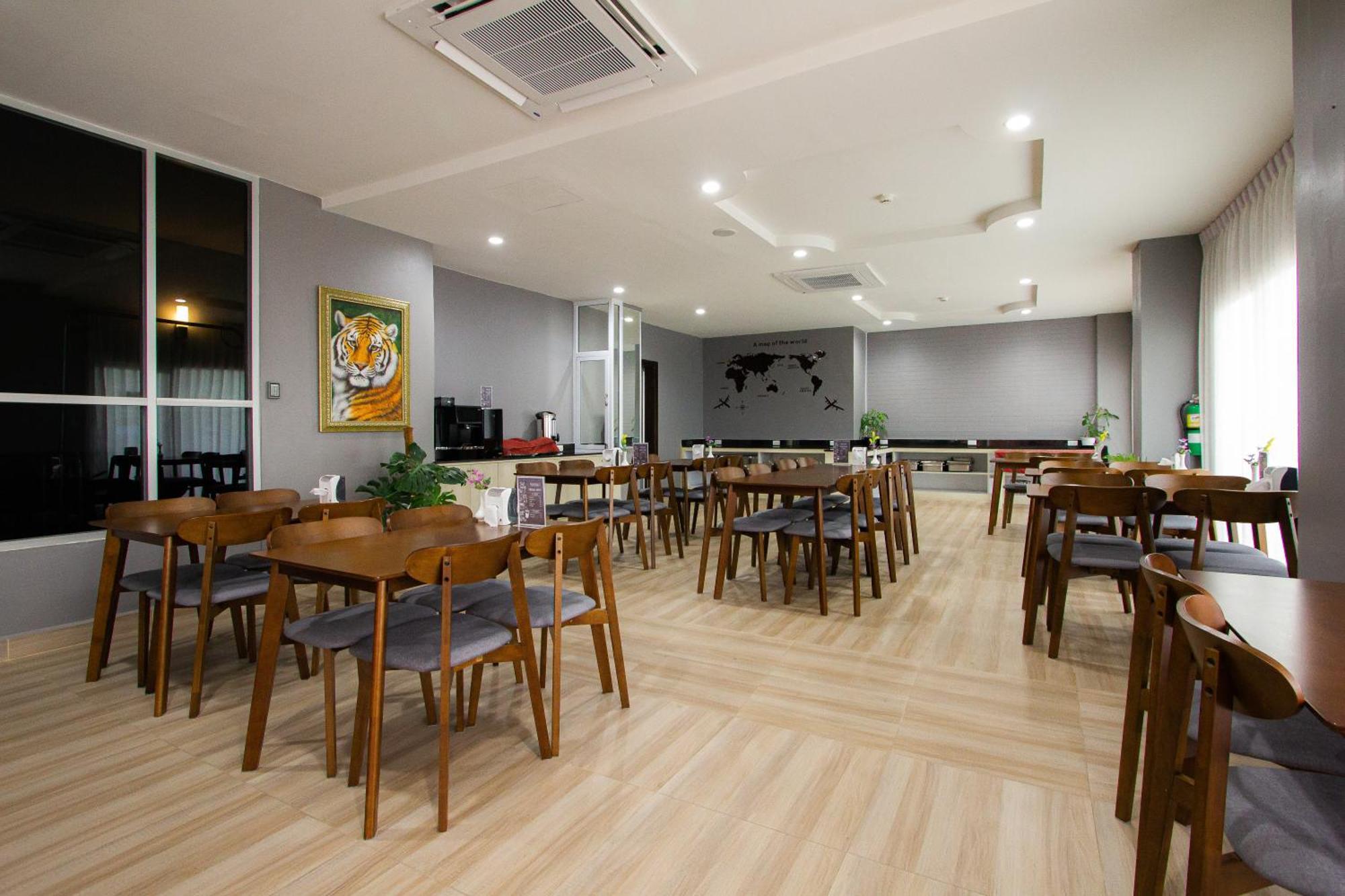 Valhalla Pattaya Hotel Джомтьен Экстерьер фото