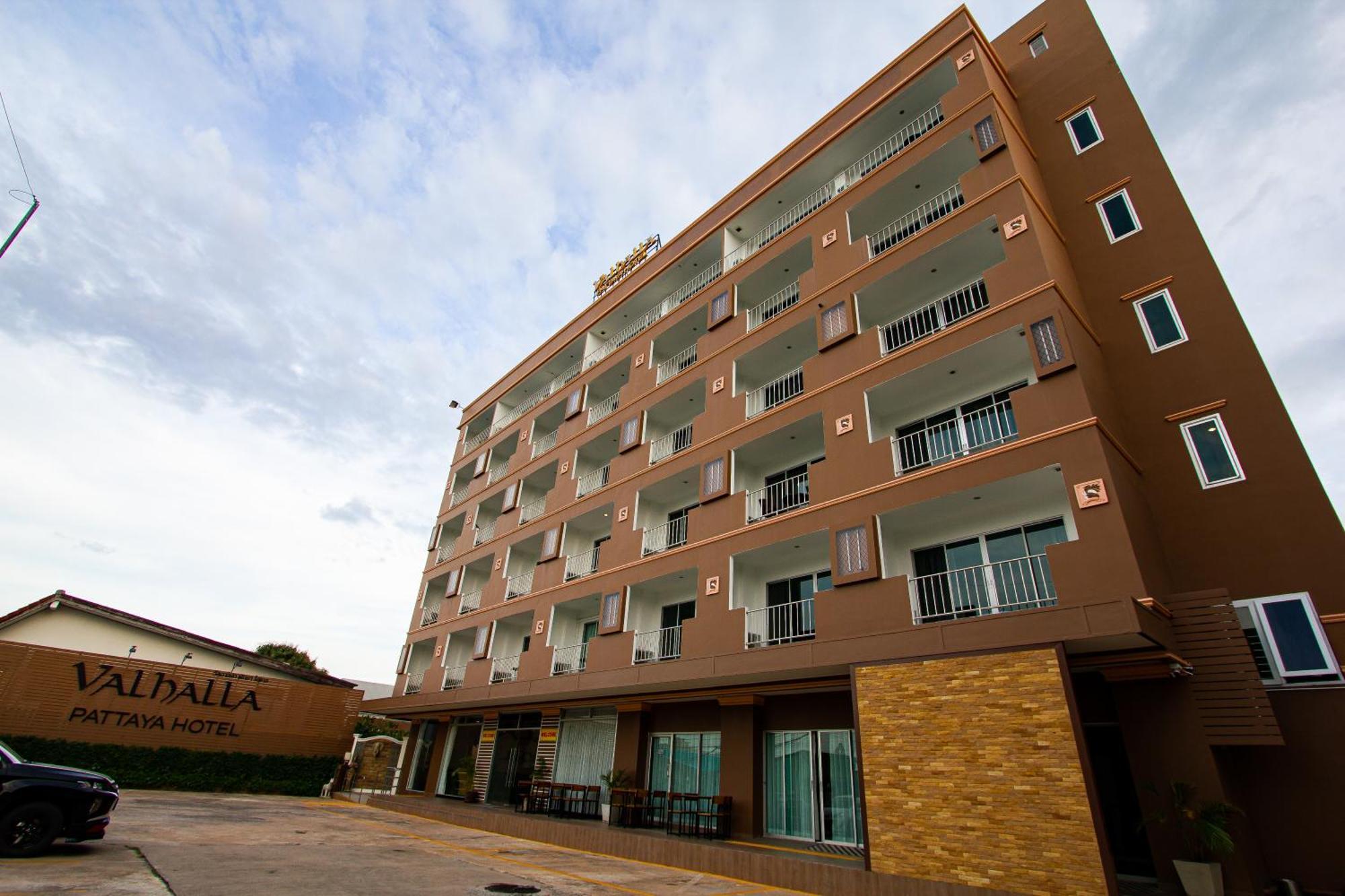 Valhalla Pattaya Hotel Джомтьен Экстерьер фото