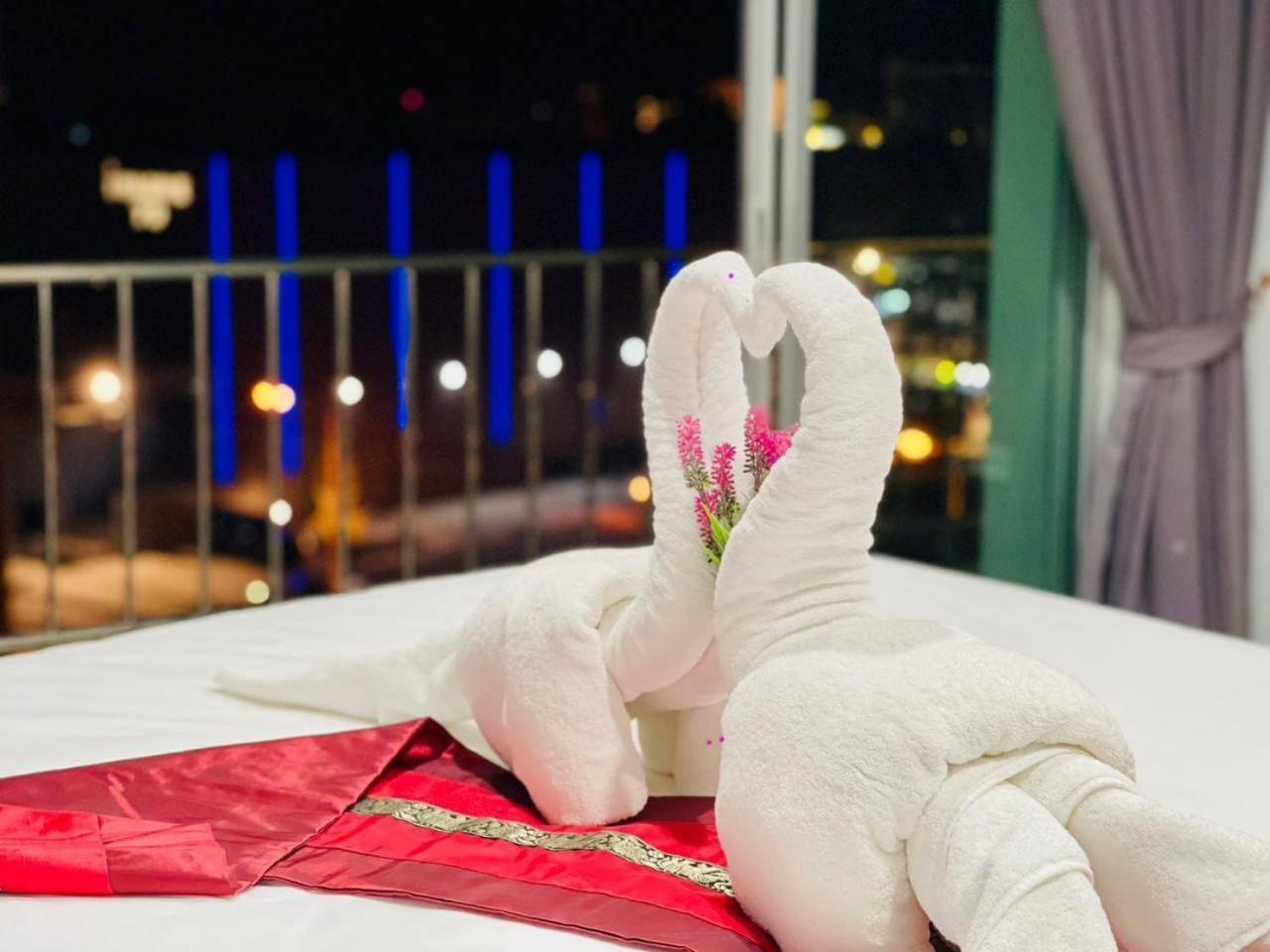 Valhalla Pattaya Hotel Джомтьен Экстерьер фото